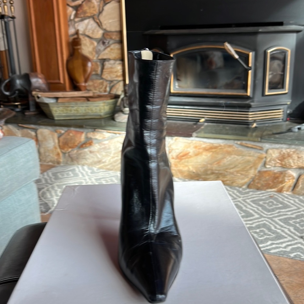Jimmy Choo high angle bill boots size 9 hardly worn retail 695